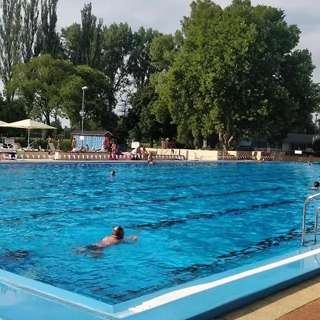 Brasna 1 - Kupalisko * Nové Zámky