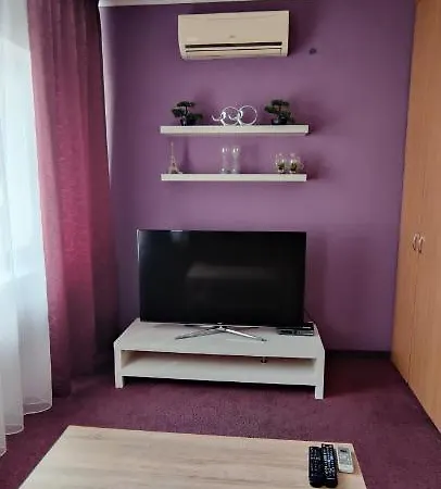 Brasna 1 - Kupalisko Apartmán *